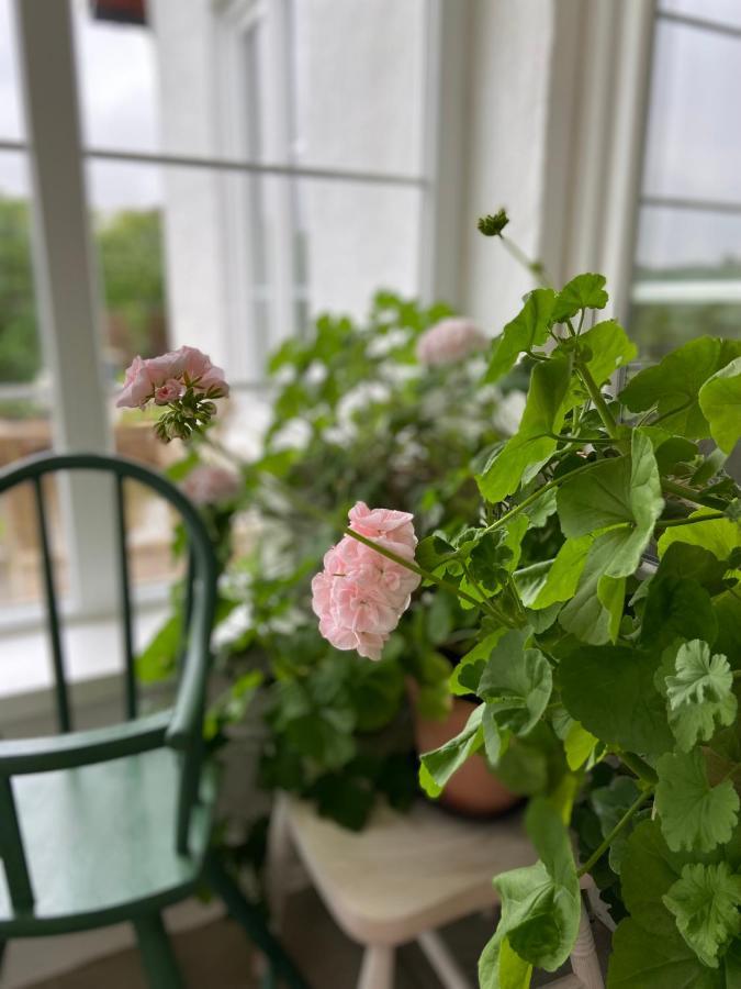 Blomstertantens Hus Трелебори Екстериор снимка